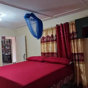 Guest house Tina's Ocho Rios